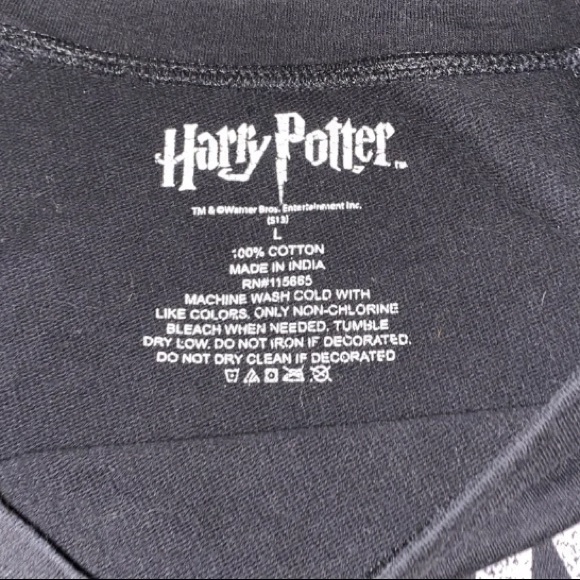 ⚠️SOLD⚠️ Harry Potter Shirt - Picture 2 of 2